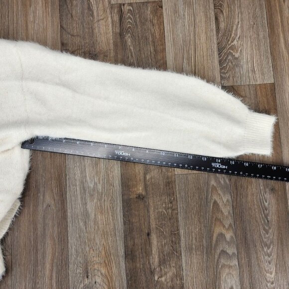 Sincerely Jules Women's Size Small Ivory Eyelash Knit Cardigan with Tank 2pc Set - Picture 12 of 13